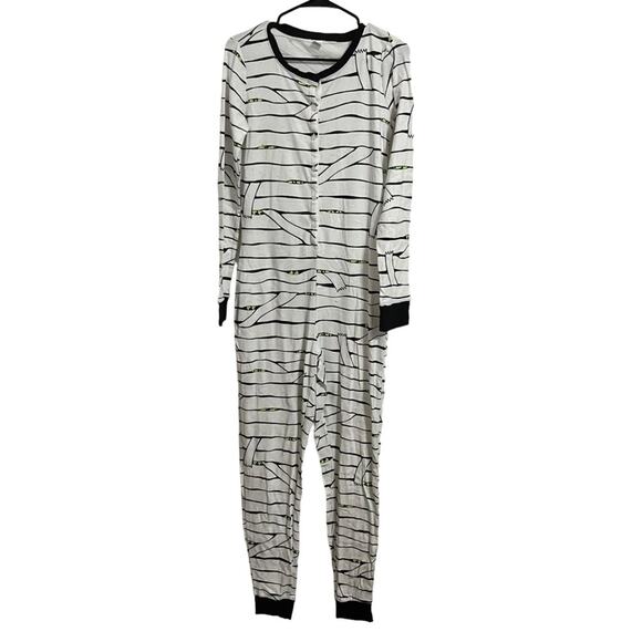 Old Navy Glow In the Dark Eyes Mummy Halloween Onesie Pajamas Size Medium Tall - Picture 1 of 8